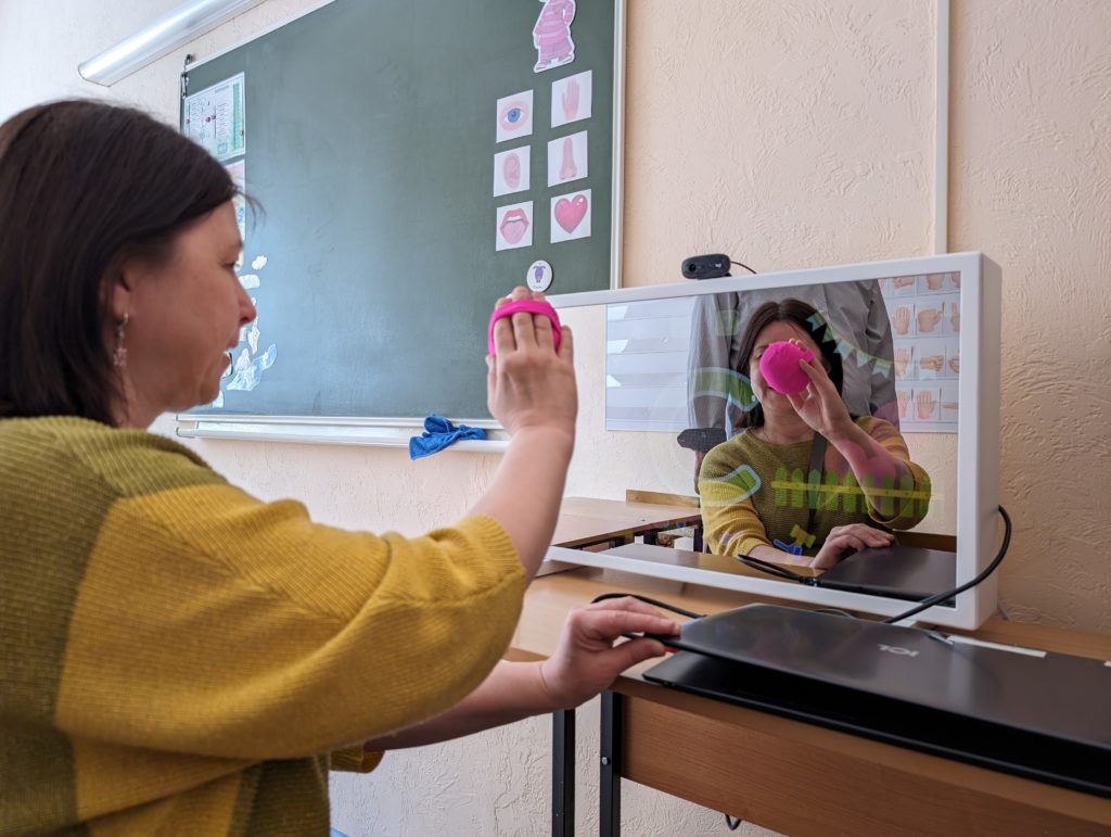 Оборудование для слабослышащих в школе-интернате № 5 города Тольятти.